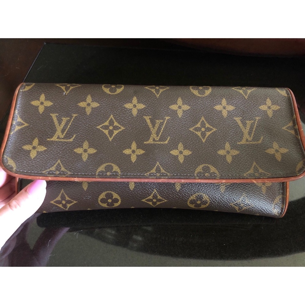 Monogram Pochette Twin GM